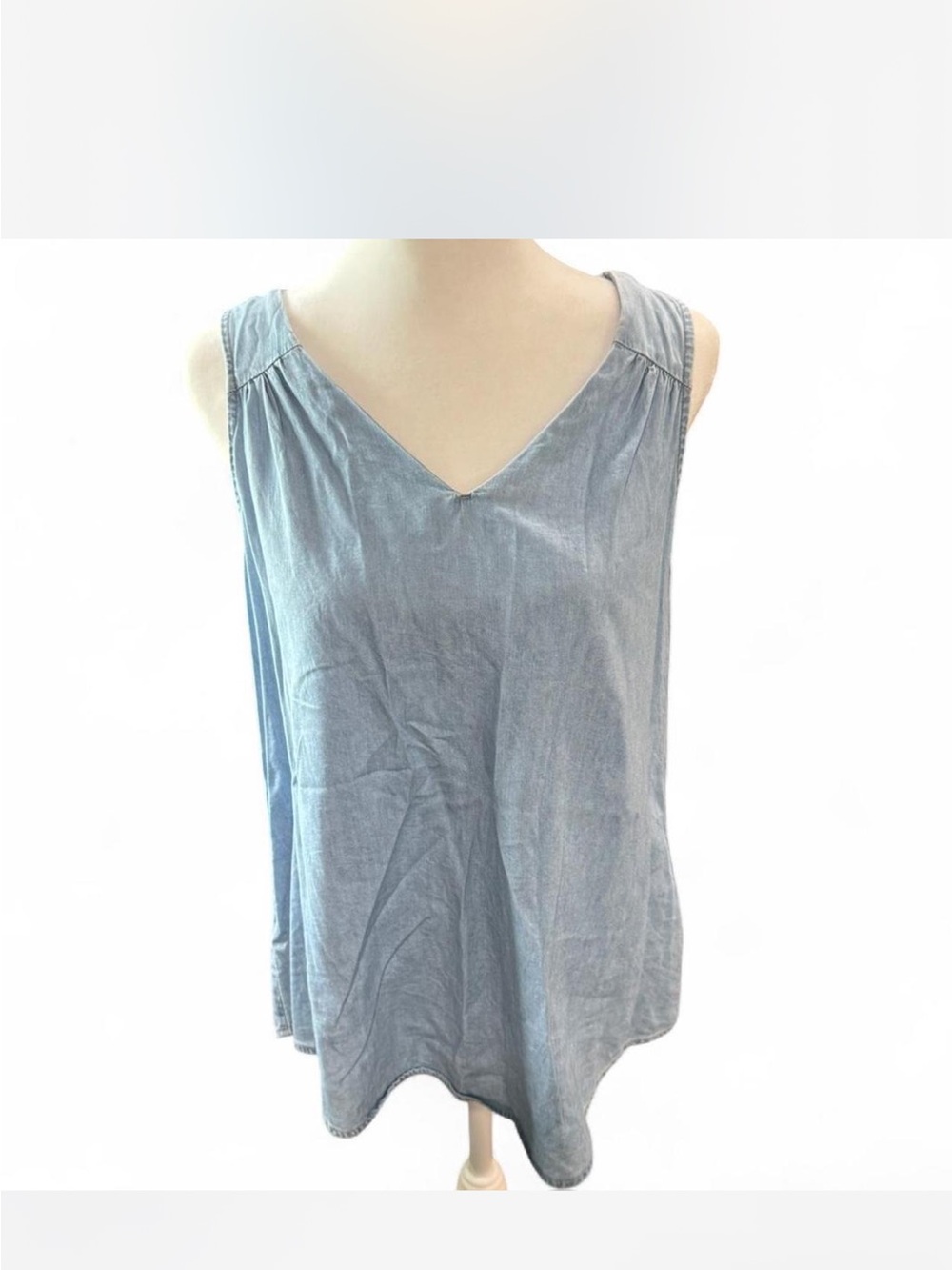 Old Navy Light Blue V-Neck Sleeveless Tank Top